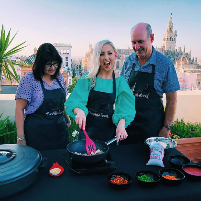 ⭐Cooking Paella on a rooftop with Cathedral views ⭐