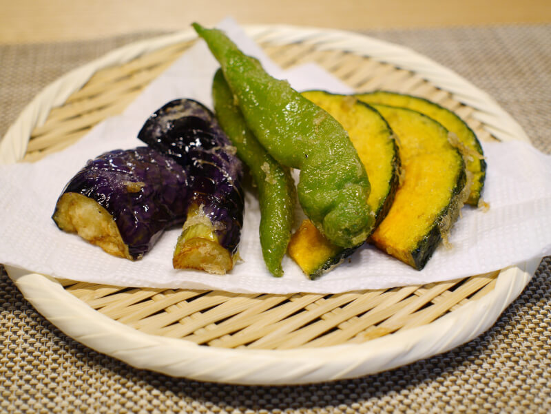 //Online cooking class//Crispy vegetable Tempura and miso soup for vegans and vegetarians.