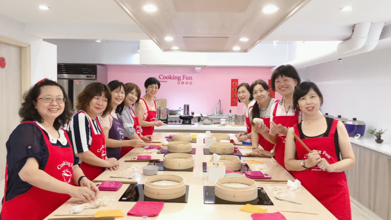 Taiwan Traditional Delicacies Course -A-. Xiao Long Bao-Soup Dumplings, Chicken Vermicelli with Mushroom and Sesame Oil, Tofu Strips Salad, Bubble Milk Tea. (Taiwan Cooking Classes)