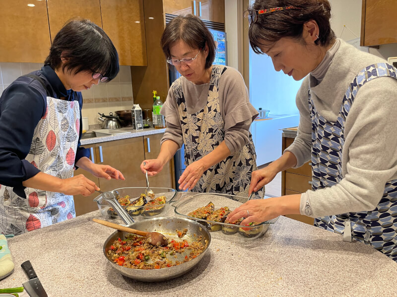 If you have a hankering for authentic Middle Eastern food or French Normandie region food, you are welcome to join my cooking classes right in the centre of Tokyo city, my friends! GoOd mood and gOod food guaranteed! :-)