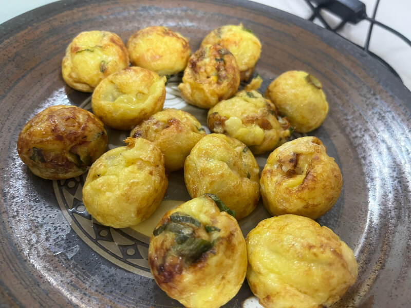 Experience of cooking Takoyaki(Octopus balls) and Onigiri(Rice ball)