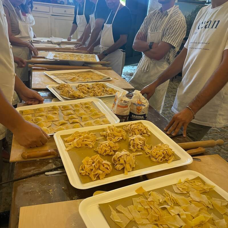 Rome: Pasta (or pizza) making cooking class and Wine Tasting with lunch.