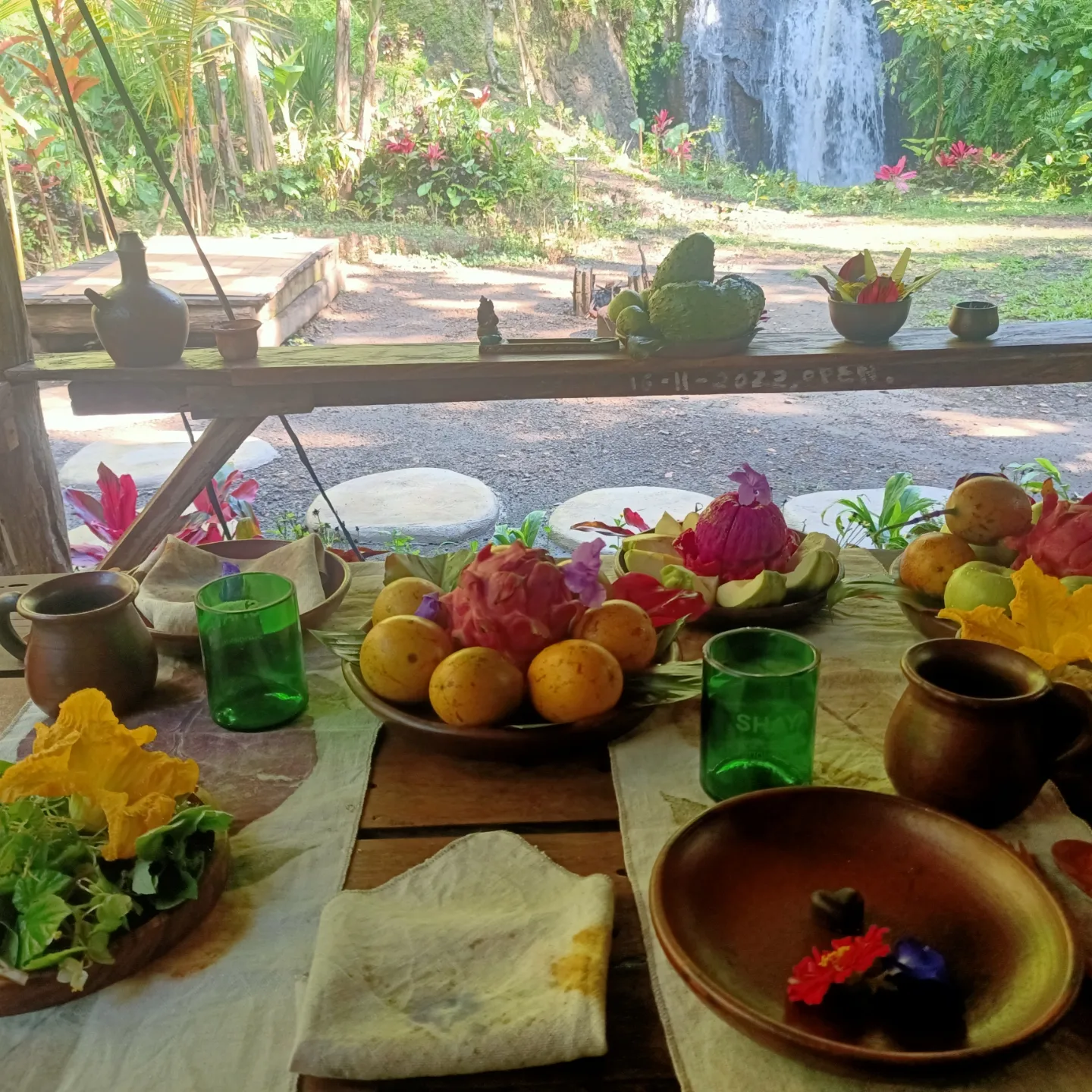 Shaya Junglekitchen - The plantbased Foodhunter. The unique Bali adventure experience Cookingclass 
