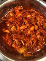 Cook vegan kimchi