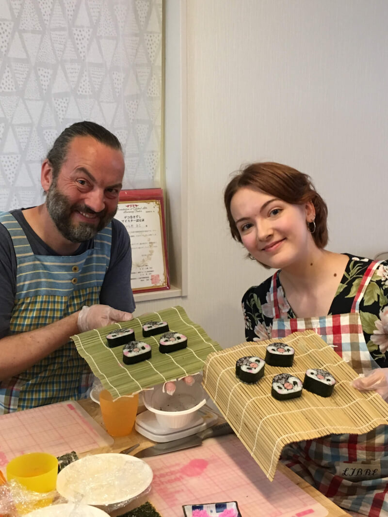 Let's make artistic sushi rolls!(2types)