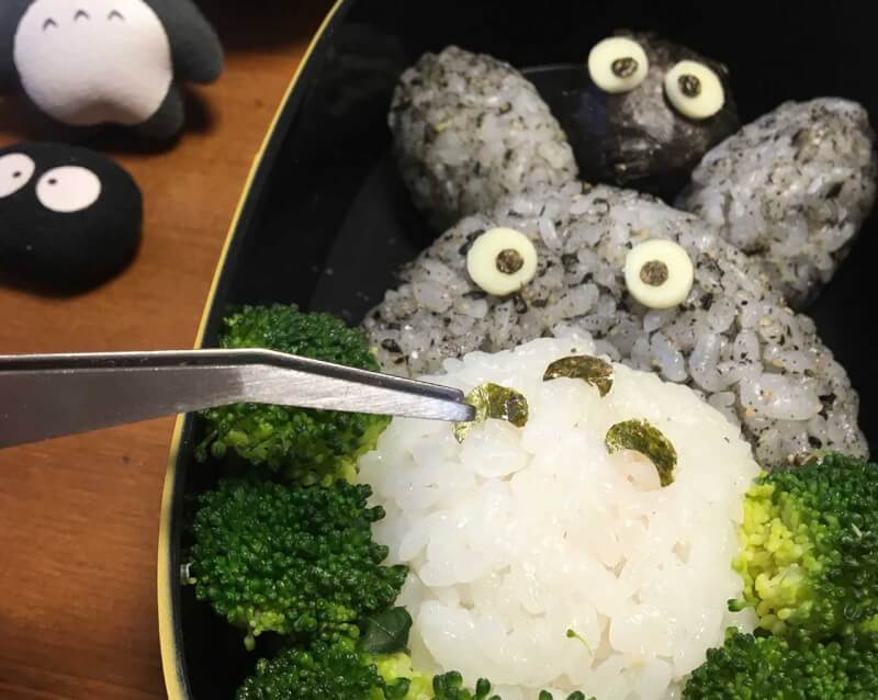 Making a bento box with cute character look