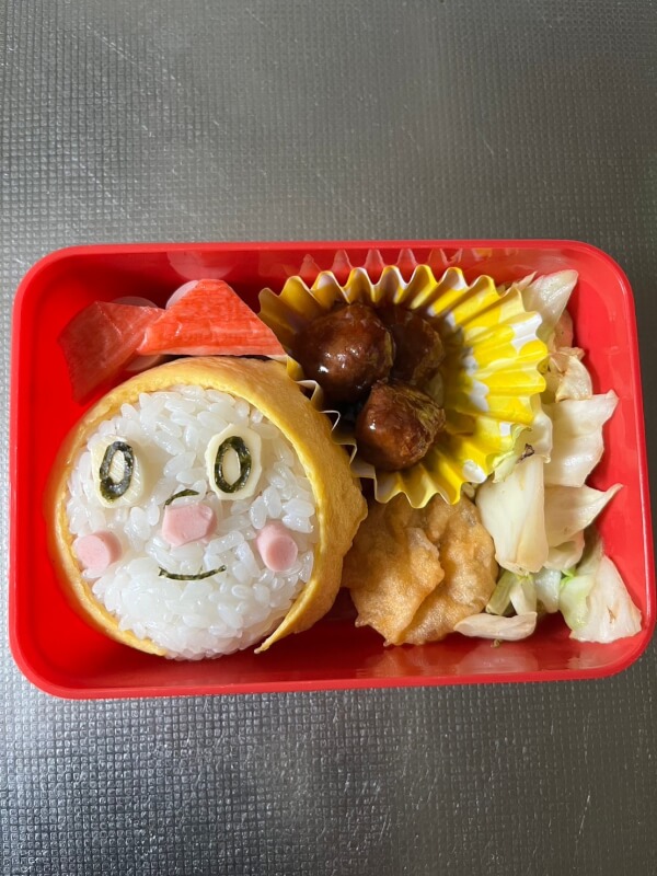 Let's make a cute kyaraben (character lunch box) that is booming in