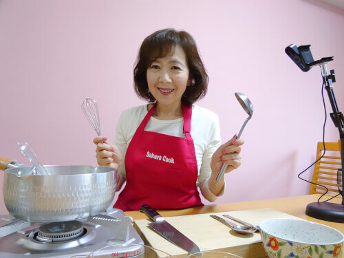 cooking-class-host-Fumiyo
