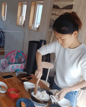 cooking-class-host-Misa