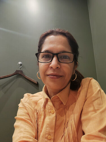 host-Vishi