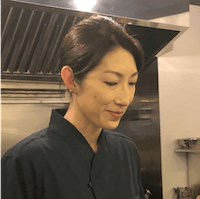 cooking-class-host-Yuko