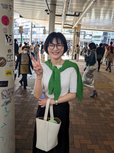 host-Rie