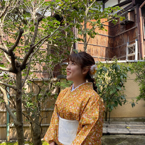 host-Miona