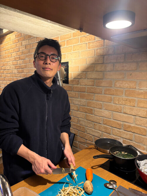 host-Jun