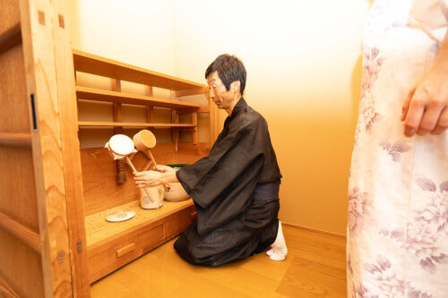 host-Takafumi