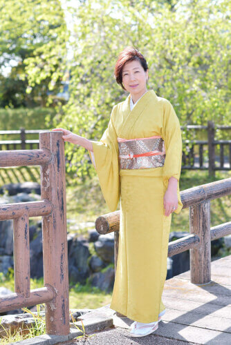 host-Yuko