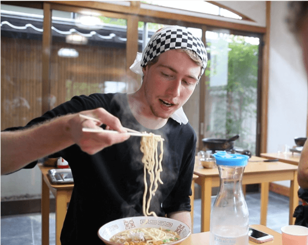 外国人にラーメン作りを教えられる人募集 料理で外国人と国際交流 Airkitchenブログ